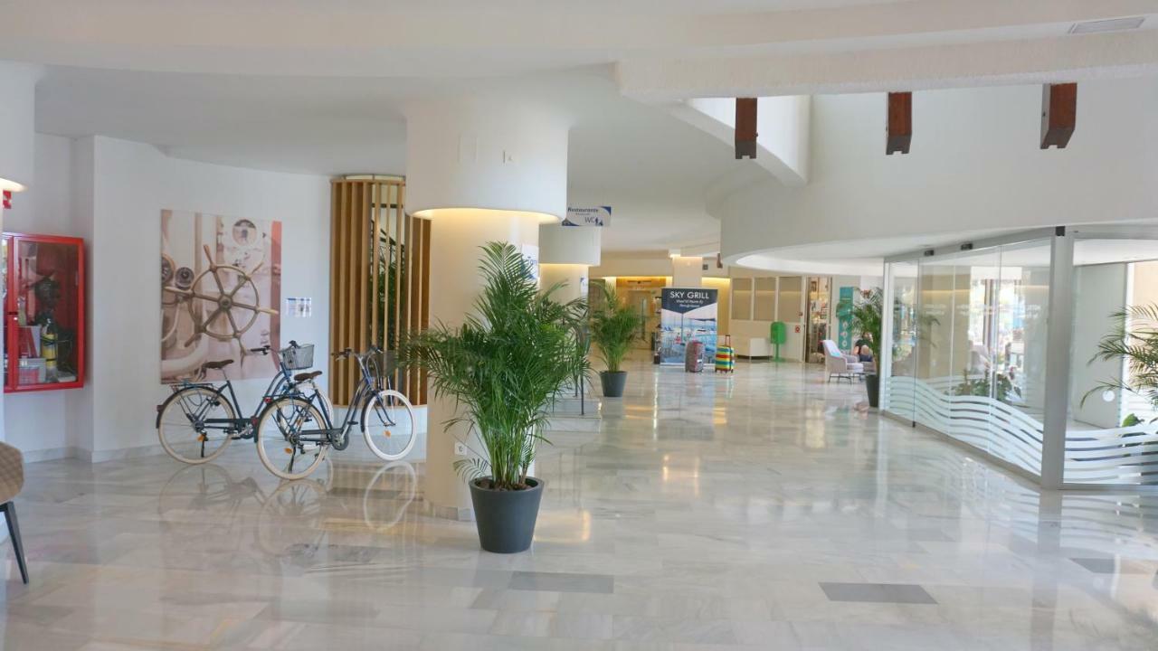 Beachfront Apartment In Fuengirola With Sea Views المظهر الخارجي الصورة